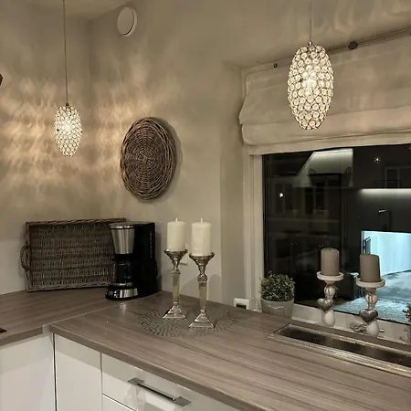 Lägenhet Cityscape Retreat - And Modern *