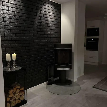 Cityscape Retreat - And Modern 公寓