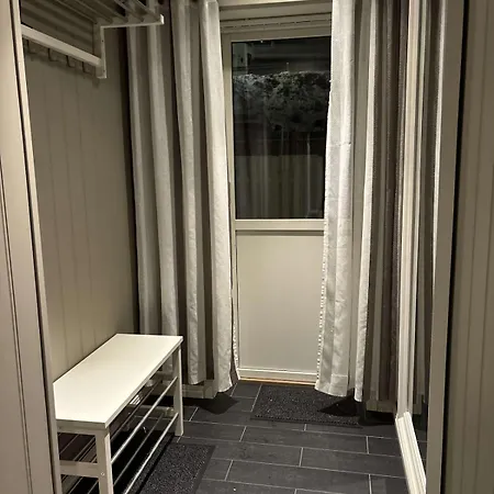 Cityscape Retreat - And Modern * 特罗姆瑟